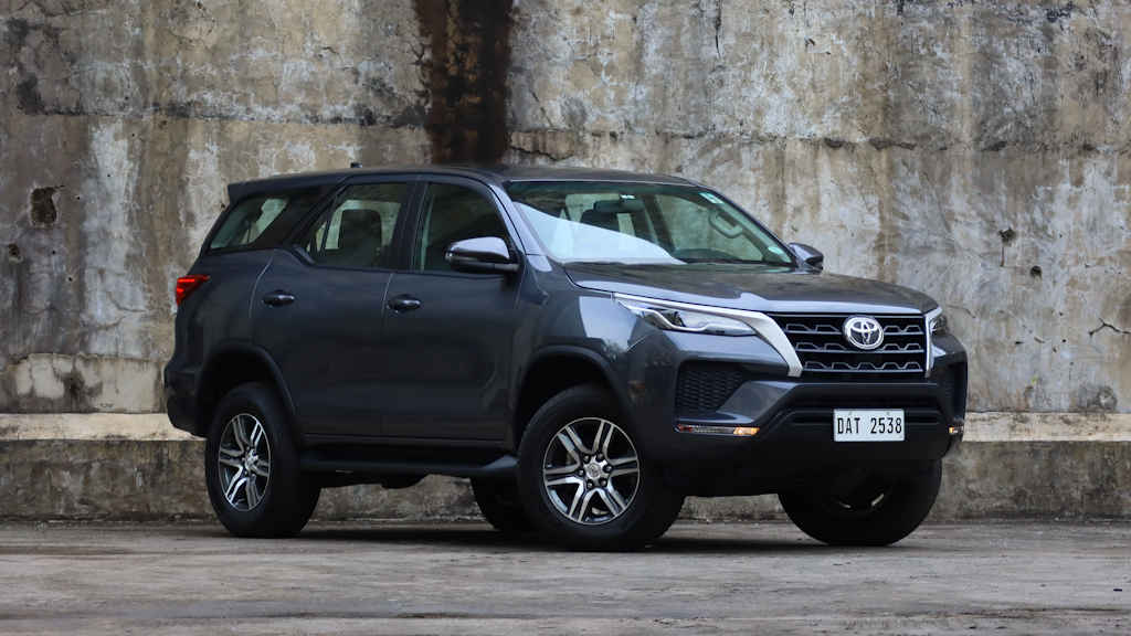 Toyota Fortuner  2.4G AT 