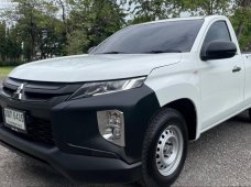 Mitsubishi TRITON 2.5 GL ตอนเดียวสีขาว ปี 2019 จด 2020