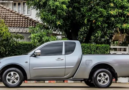 รถมือสอง.COM » MITSUBISHI TRITON 2.5 GLX MEGA CAB M/T ปี2015 สีเทา เกียร์ธรรมดา